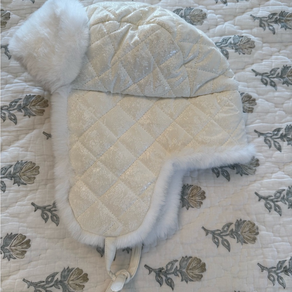 Unisex women/or men Quilted White Fur-Lined Trapper Hat